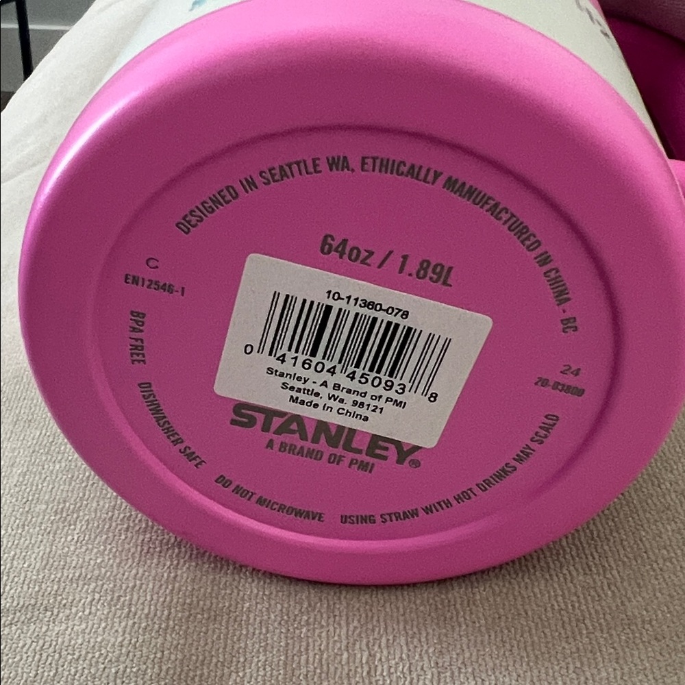 Stanley 64 oz quencher tumbler. Bubblegum pink color. New - Picture 2 of 6